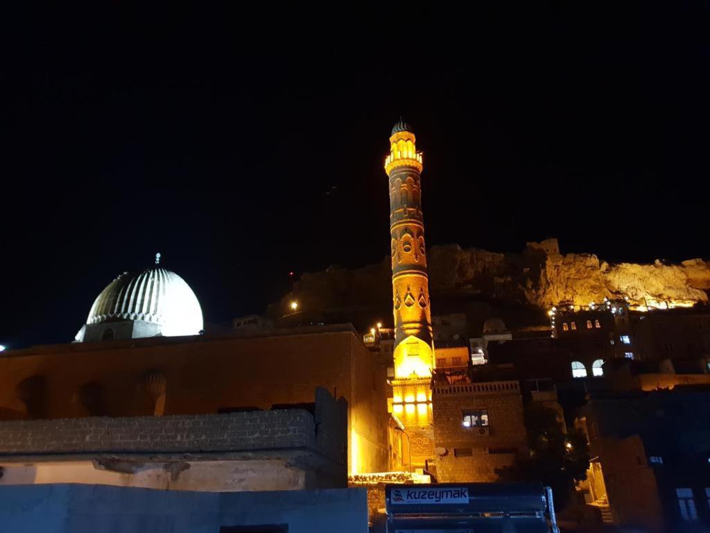 Mardin Tarihi Ulu Cami Yani, Tarihi Konak Екстериор снимка