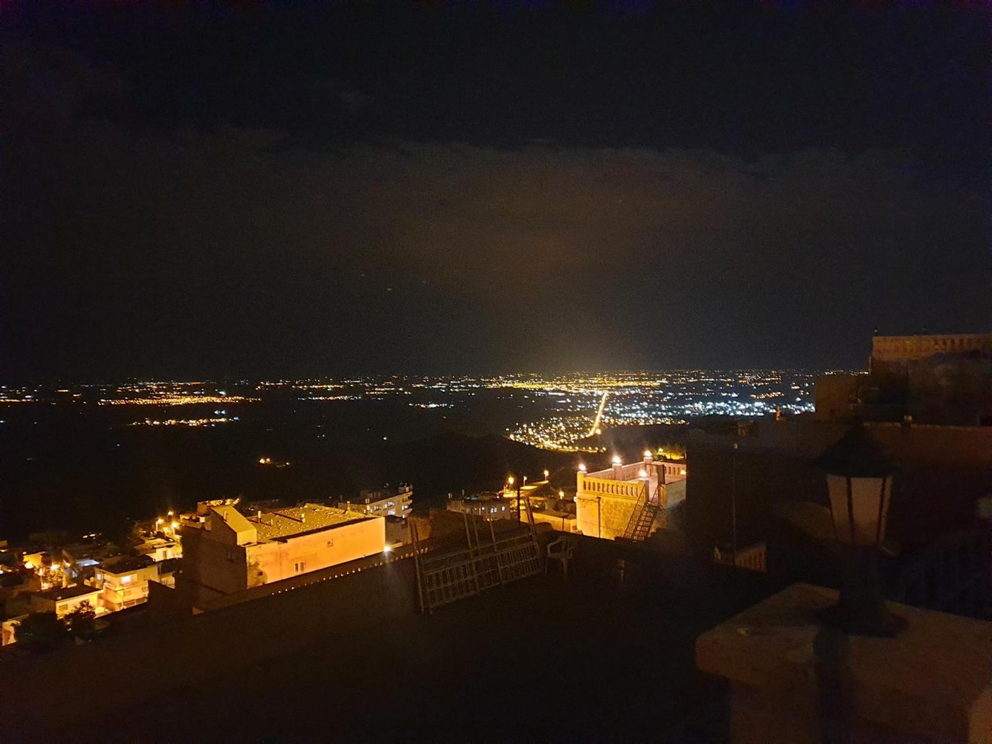 Mardin Tarihi Ulu Cami Yani, Tarihi Konak Екстериор снимка